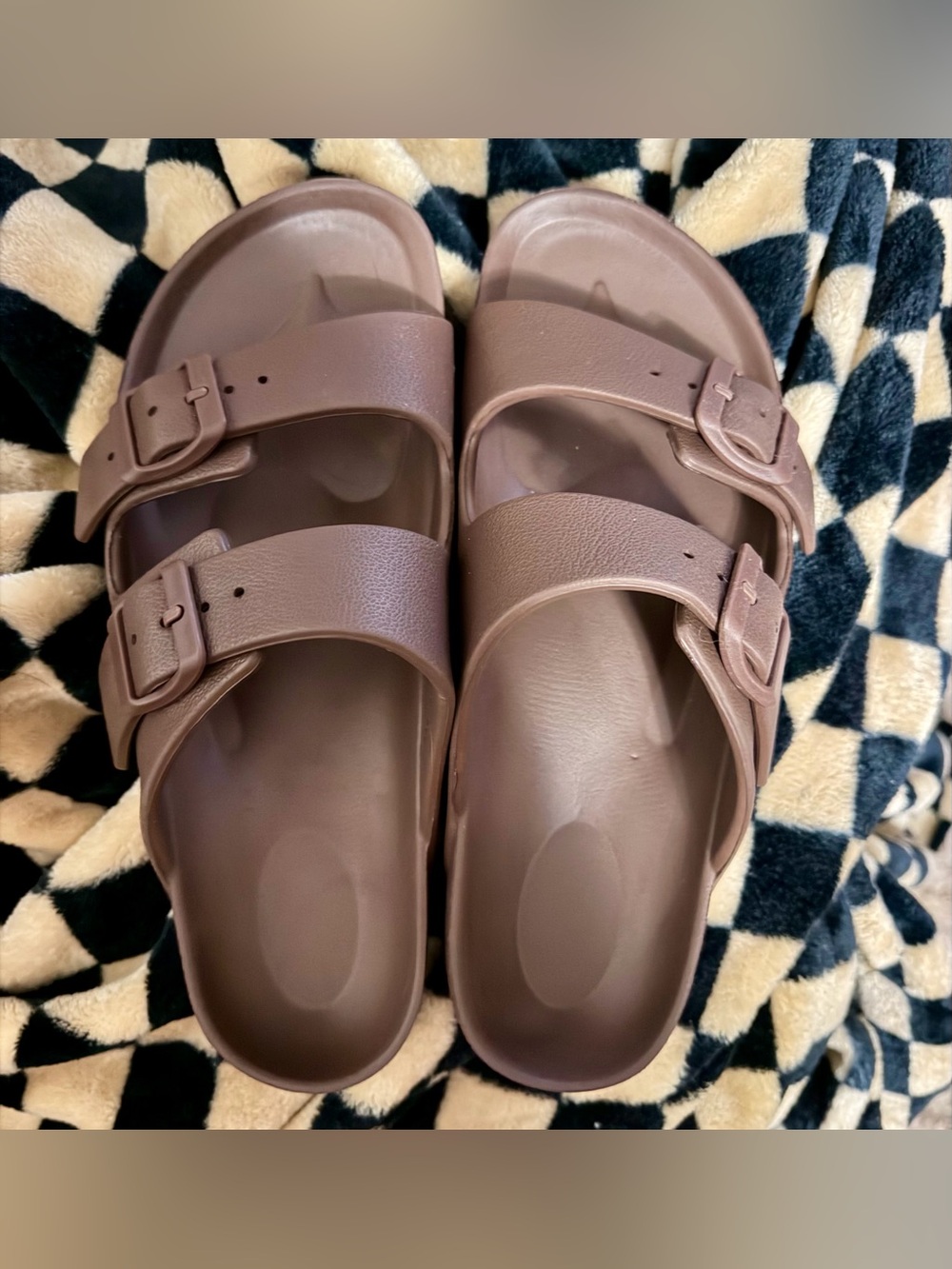 Comfort Double-Buckle Women’s Slide Sandals in Mauve Brown